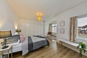 Bedroom- click for photo gallery